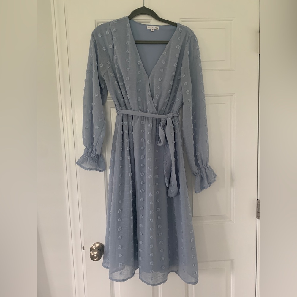 Long sleeved blue flowy dress